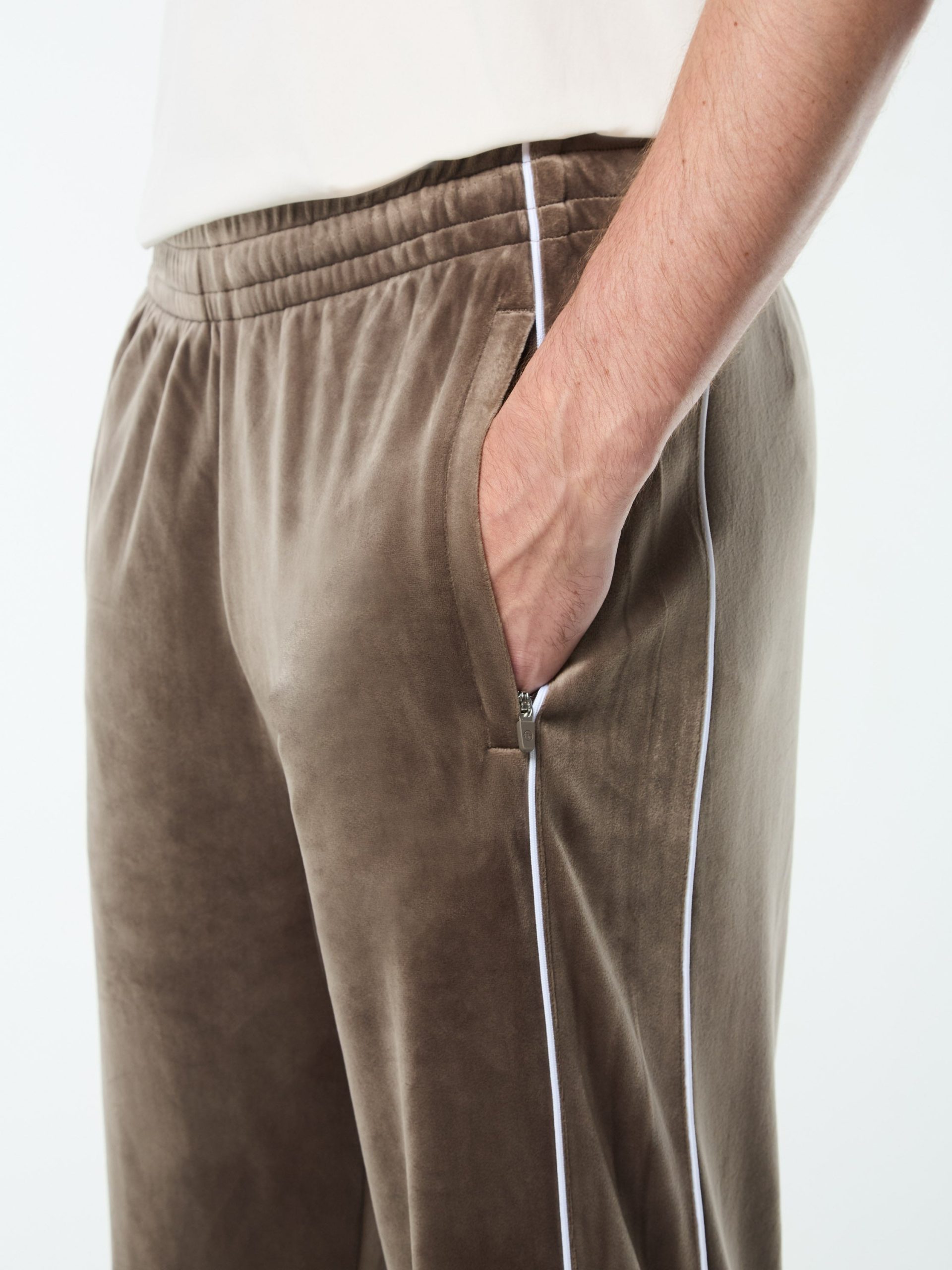 Lioni Track Pant- Morel - Image 7