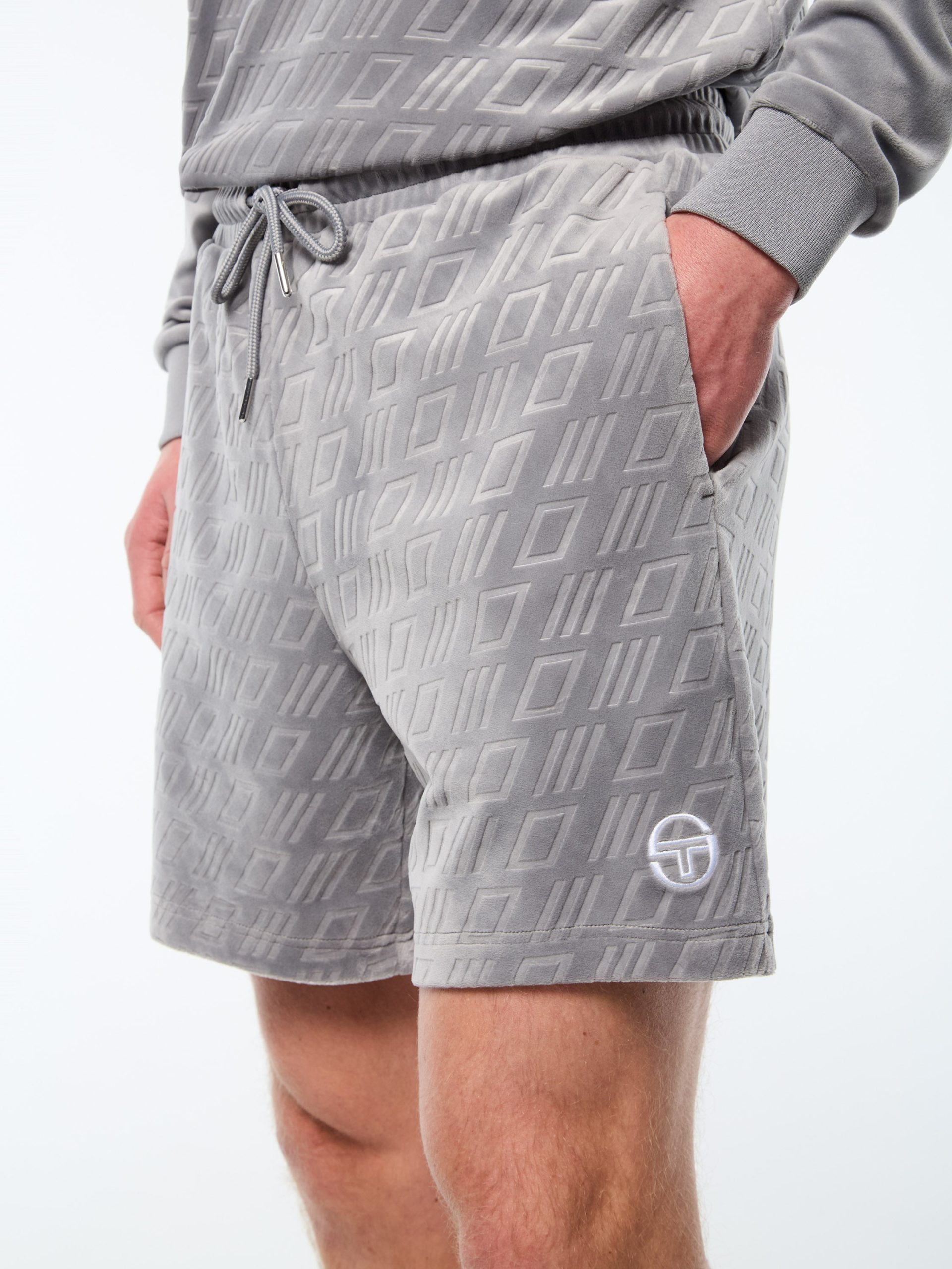Bandiera Debossed Velour Short-Sleet - Image 7