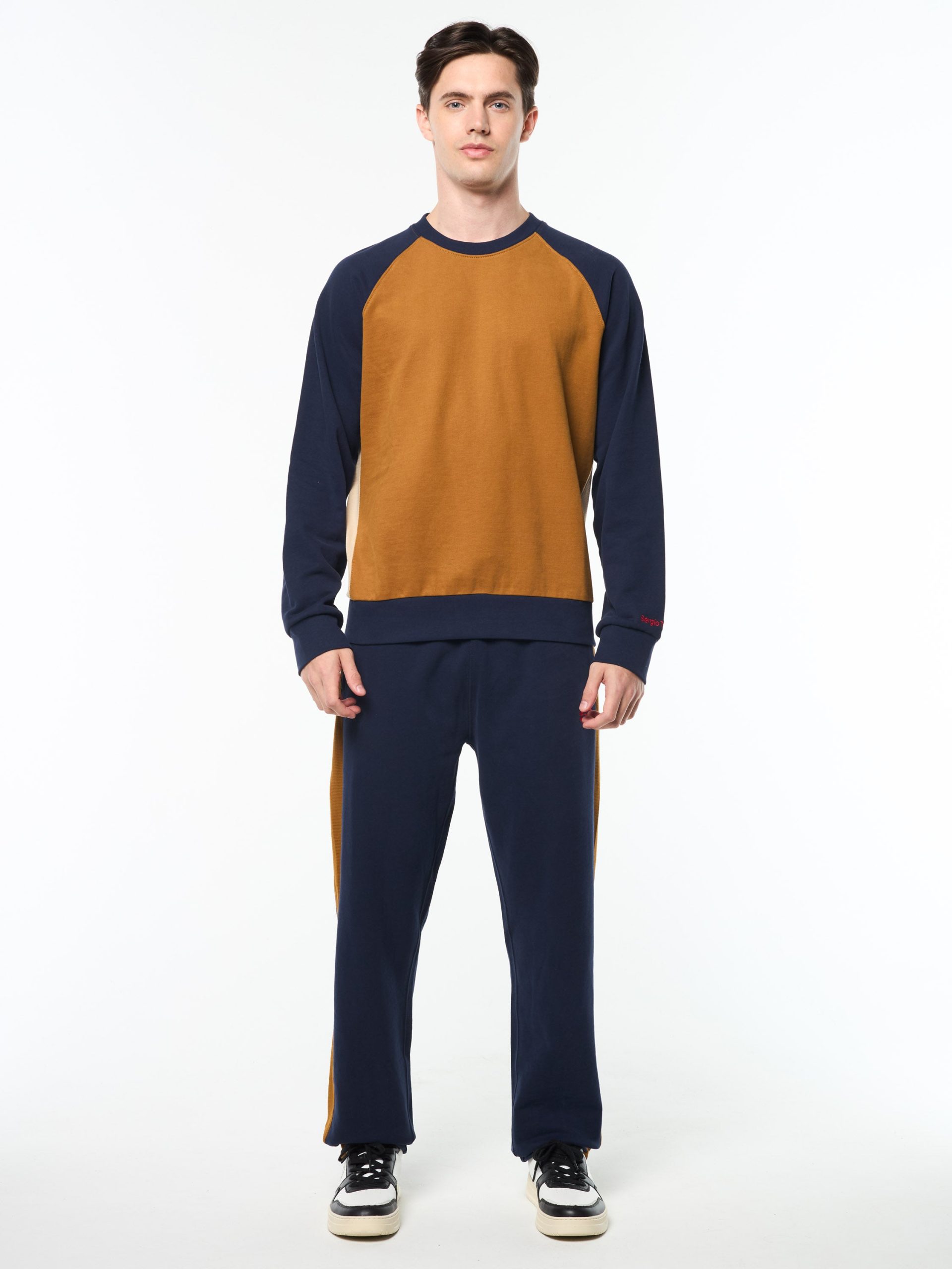 Suonare Crewneck- Bronze Brown - Image 3