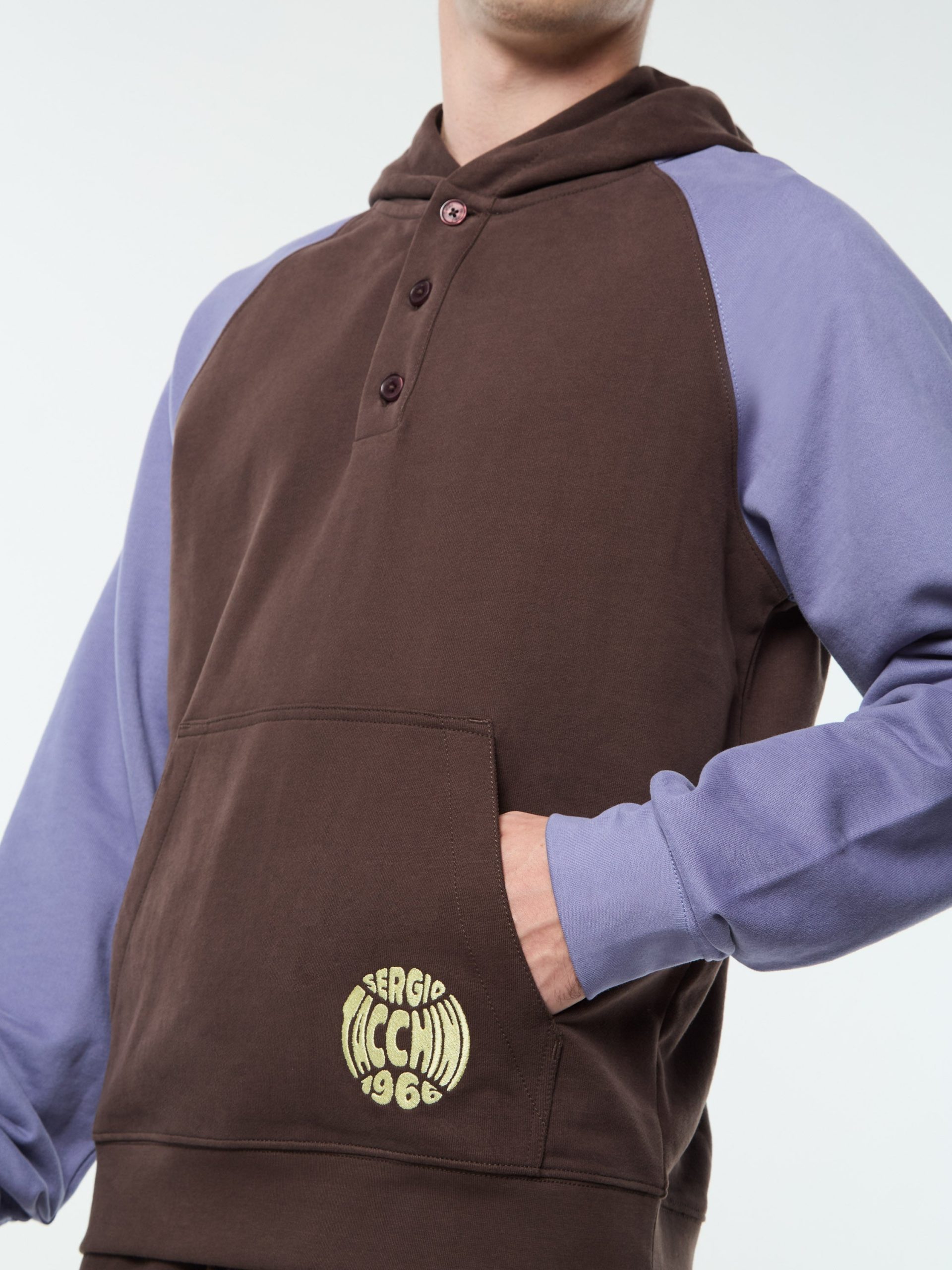 Vincere Hoodie- Mulch - Image 7