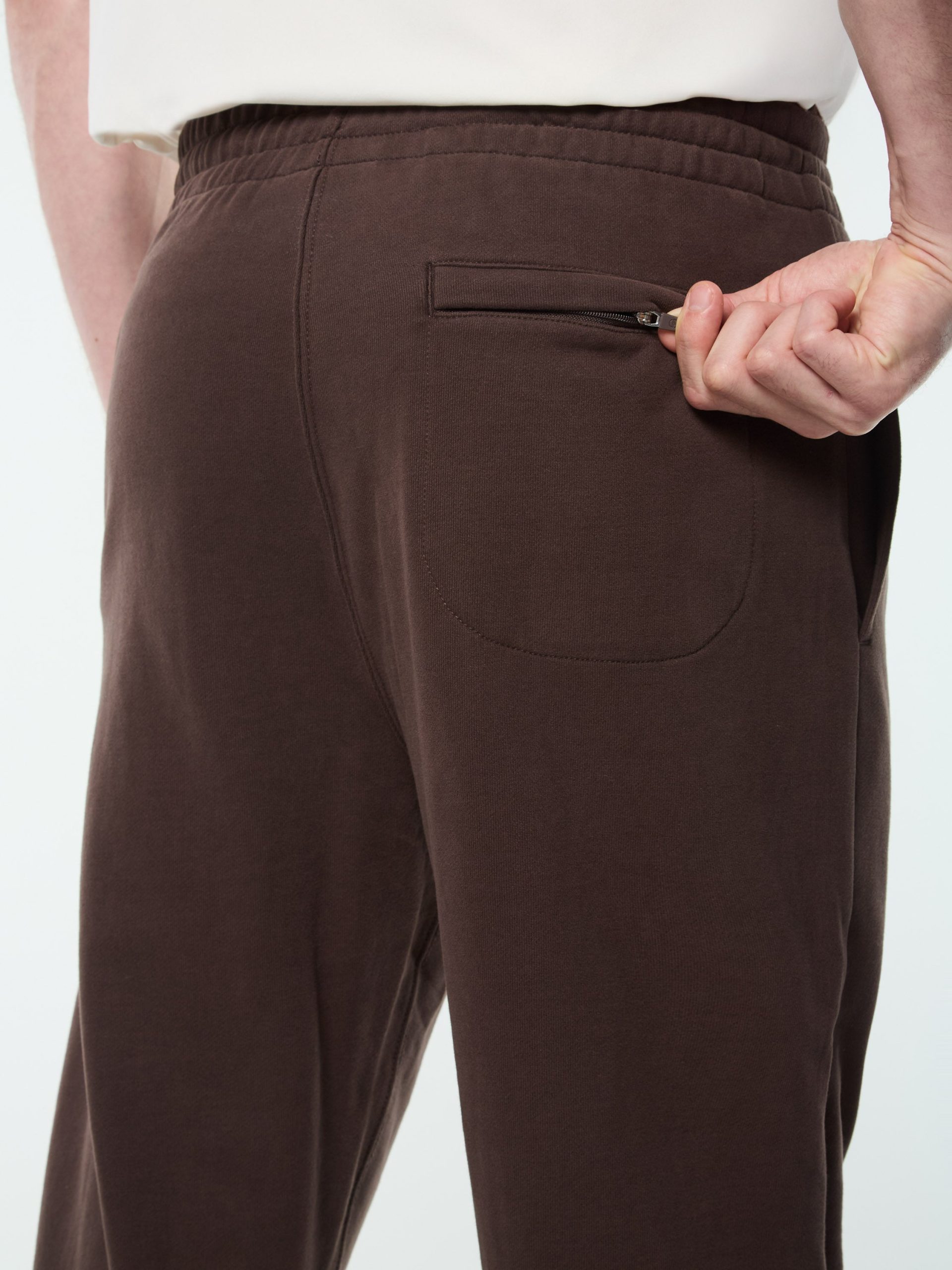 Vincere Sweatpant- Mulch - Image 6
