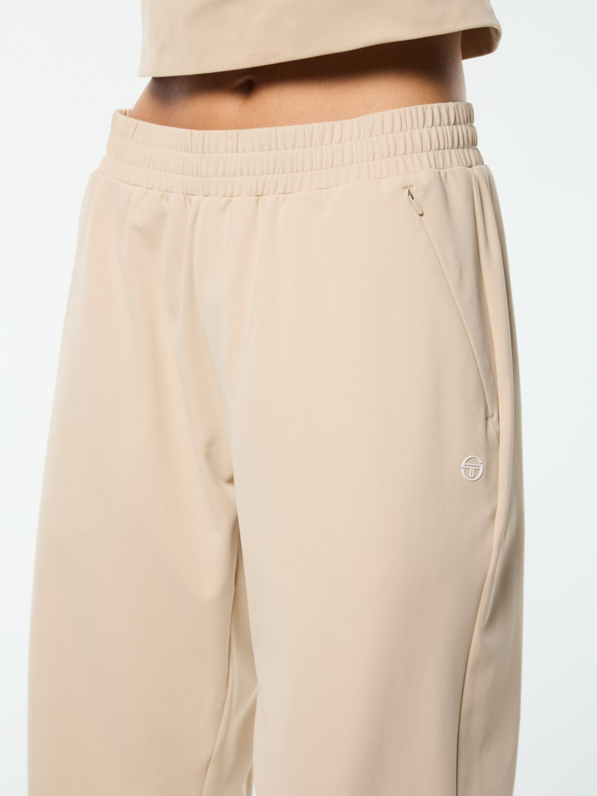 Noemi Pant- Humus - Image 6