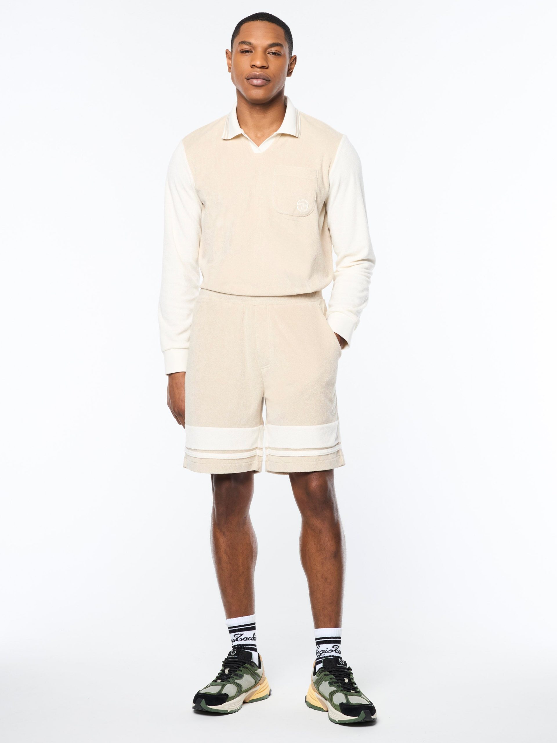 Alvar Short- Fog - Image 6