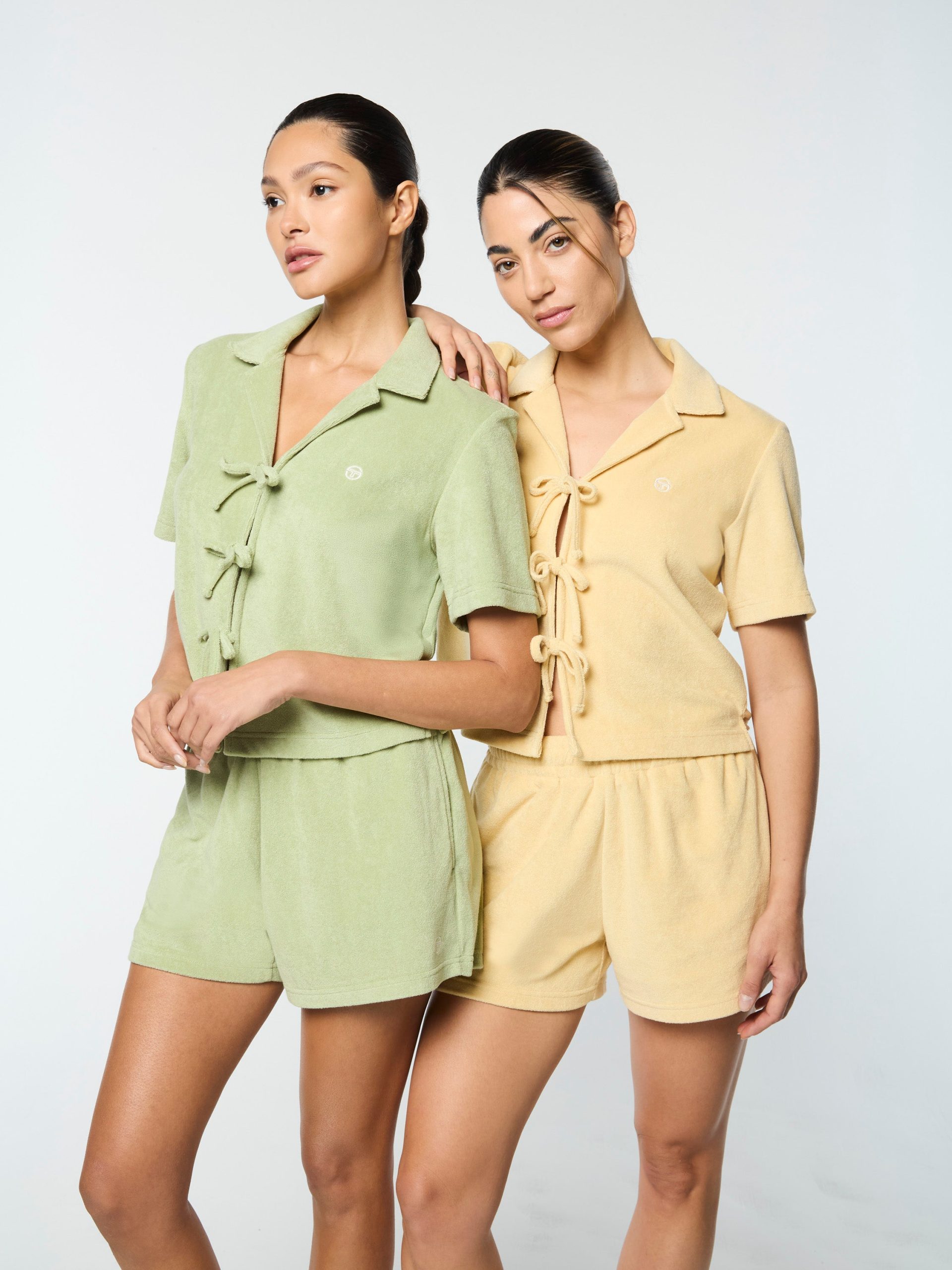 Edda Cropped Shirt- Reseda - Image 10