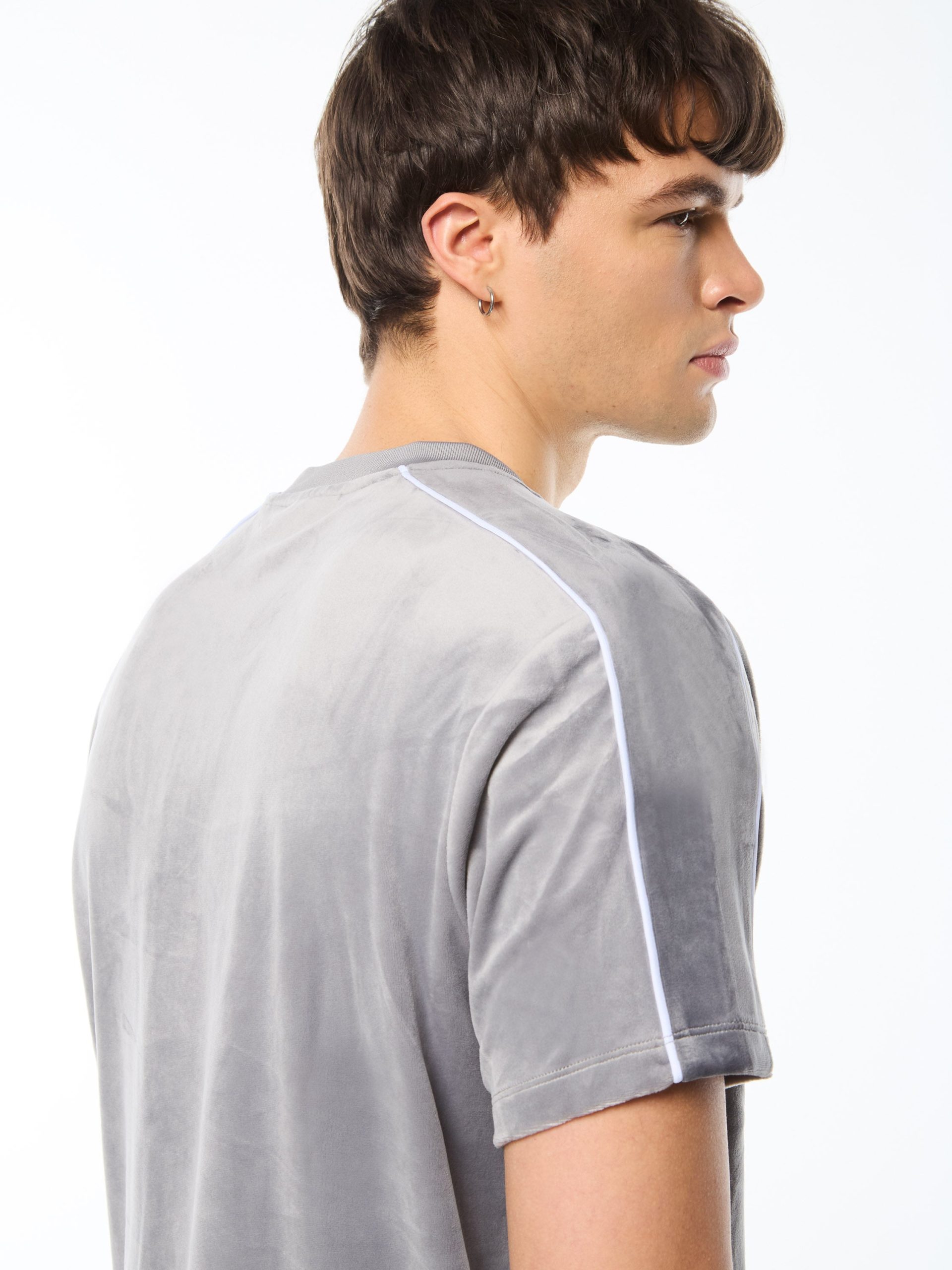 Cresta Velour Pocket T-Shirt-Sleet - Image 6